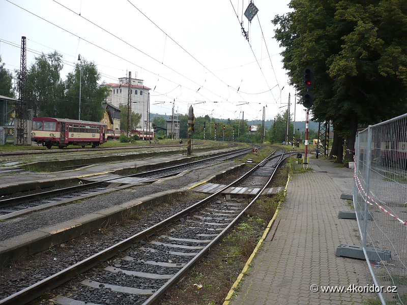 P1000564.JPG - Odbočná kolej směrem na Hvězdonice