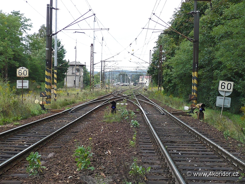 P1000693.JPG - První výhybky Čerčan od Benešova