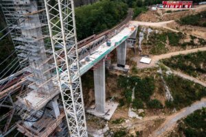 Červená nad Vltavou; stavba nového mostu; září 2023