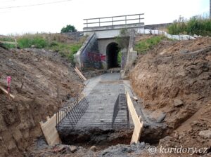 Traťový úsek Říčany - Uhříněves