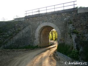 Arnoštovice - most v km 113,239